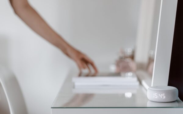 AI per la voce: come funzionano assistenti vocali e sintesi vocale e cosa puoi farci oggi