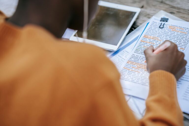 Tablet reading pdf