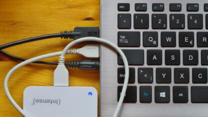 Backup in cloud senza sorprese spiacevoli: come scegliere e usare i servizi online in modo più sicuro