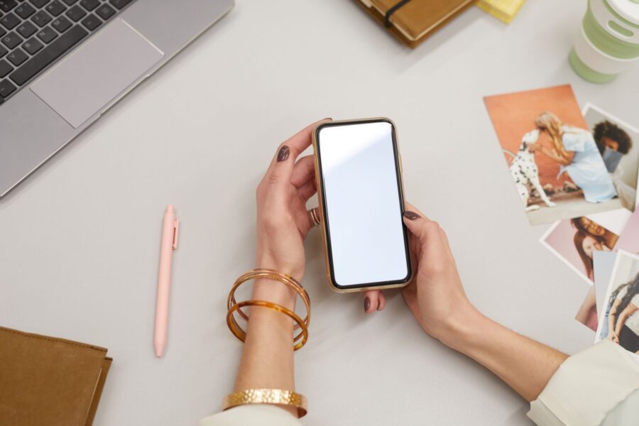 Cloud storage smartphone