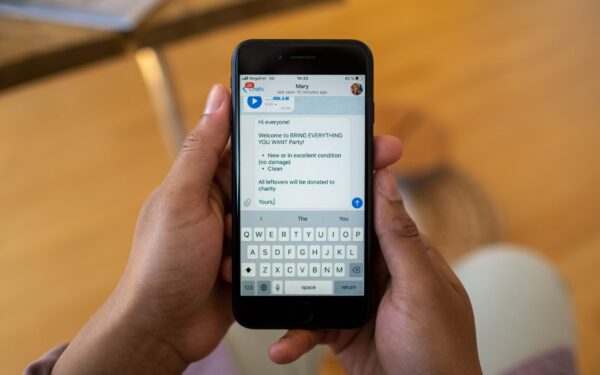 Come riconoscere e bloccare le truffe via SMS e WhatsApp sul tuo telefono