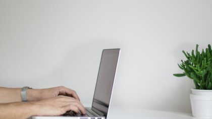Come riconoscere un sito affidabile prima di inserire i tuoi dati