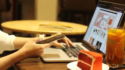 Come usare il Wi-Fi pubblico in modo più sicuro: guida semplice per viaggiare e lavorare ovunque