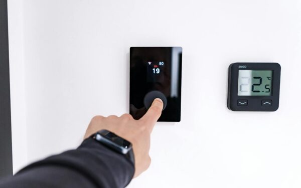 Domotica semplice: come iniziare a rendere la casa più smart in modo utile e sicuro