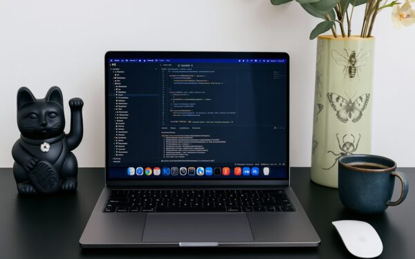 Intelligenza artificiale e creatività: come usarla per sbloccarsi, non per omologarsi