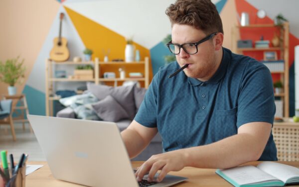 Intelligenza artificiale per studiare: come trasformare appunti, libri e video in un piano di apprendimento chiaro