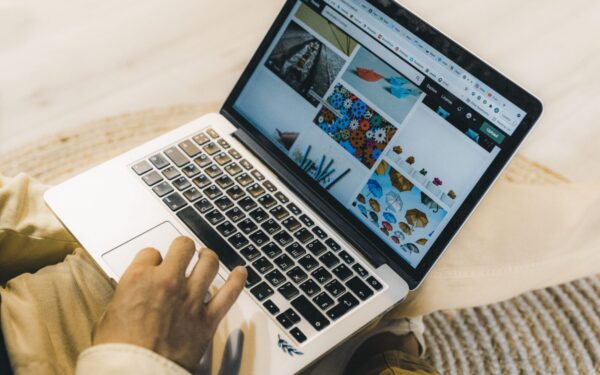 Come riconoscere siti affidabili su internet e trovare informazioni davvero utili