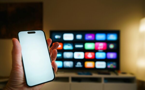 Pulizia digitale: come liberare lo smartphone dal “caos” e recuperare spazio e tempo
