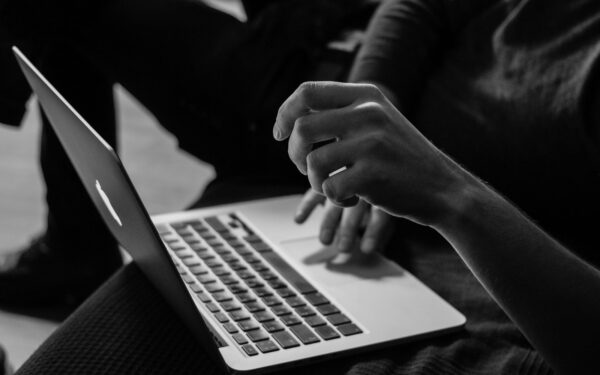 AI per prendere decisioni migliori: un metodo semplice per valutare pro e contro