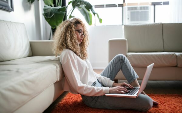 Come controllare le impostazioni privacy sui social network e app più comuni