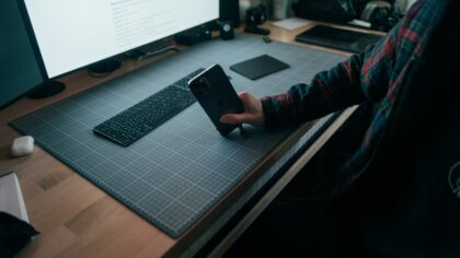 Digital detox realistico: come ritrovare concentrazione e tempo con piccole scelte tecnologiche