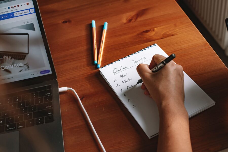Note sul cloud: come tenere in ordine idee, appunti e documenti personali - Cloud Note Online Organizzazione personale Produttivita
