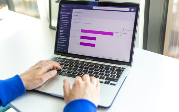 Prompt engineering per la vita digitale: come fare domande utili ai chatbot
